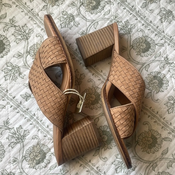Joie Woven huarache Cross-strap Leather Sandals - Picture 5 of 6